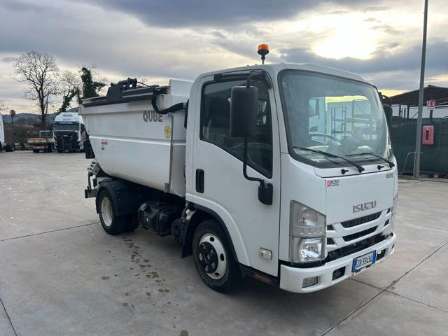 ISUZU M21 usata, con Fendinebbia