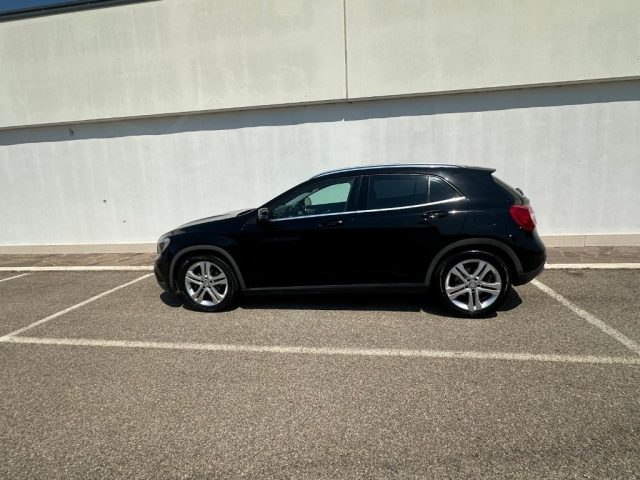 MERCEDES-BENZ GLA 200 usata, con Autoradio