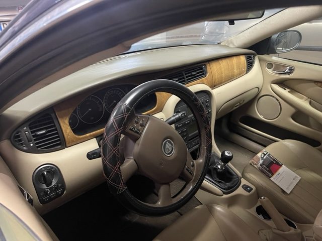 JAGUAR X-Type usata, con Airbag laterali