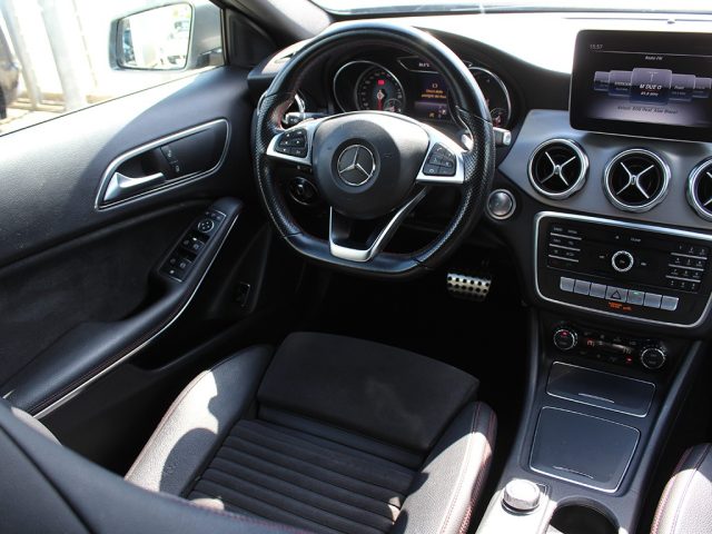 MERCEDES-BENZ GLA 200 usata, con Servosterzo