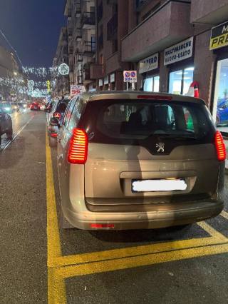 PEUGEOT 5008 usata, con Autoradio