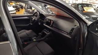 SKODA Karoq usata, con Bracciolo