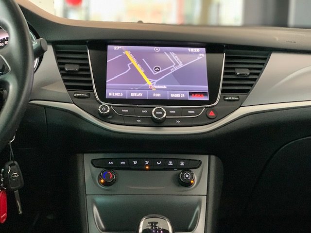 OPEL Astra usata 9