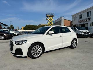 AUDI A1 citycarver 30 TFSI Identity Contrast