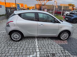 LANCIA Ypsilon usata, con ESP