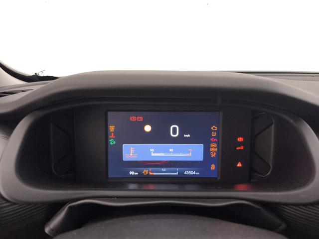 JEEP Avenger usata, con USB