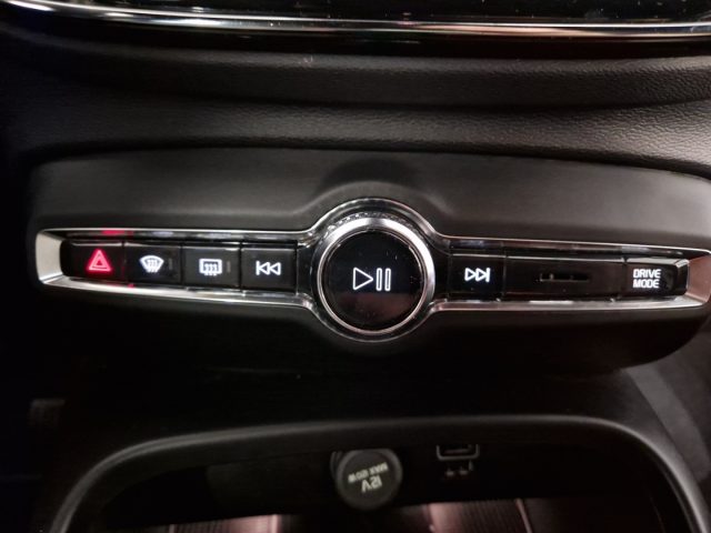 VOLVO XC40 usata, con Touch screen