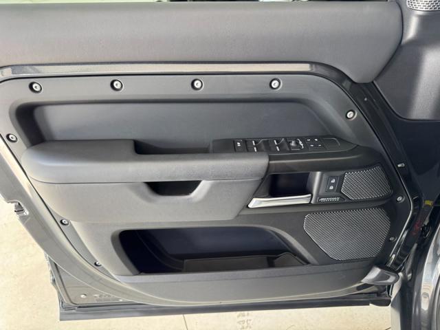 LAND ROVER Defender usata, con Controllo automatico clima