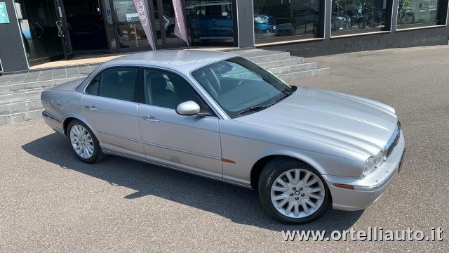 JAGUAR XJ usata 33