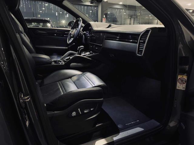 PORSCHE Cayenne usata, con Vetri oscurati