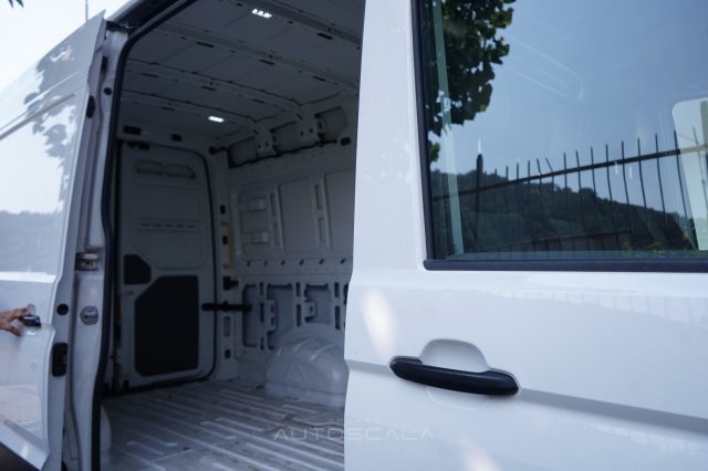 VOLKSWAGEN Crafter usata 20