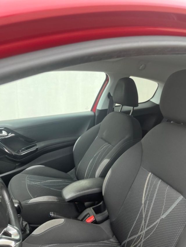 PEUGEOT 208 usata, con Controllo trazione