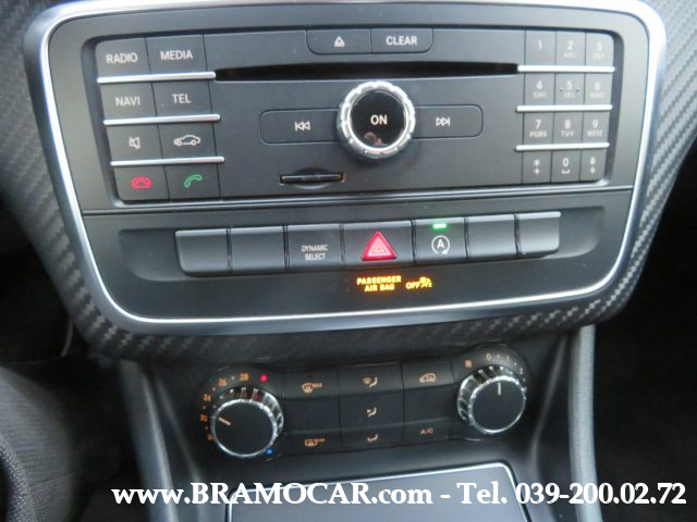 MERCEDES-BENZ GLA 180 usata, con USB