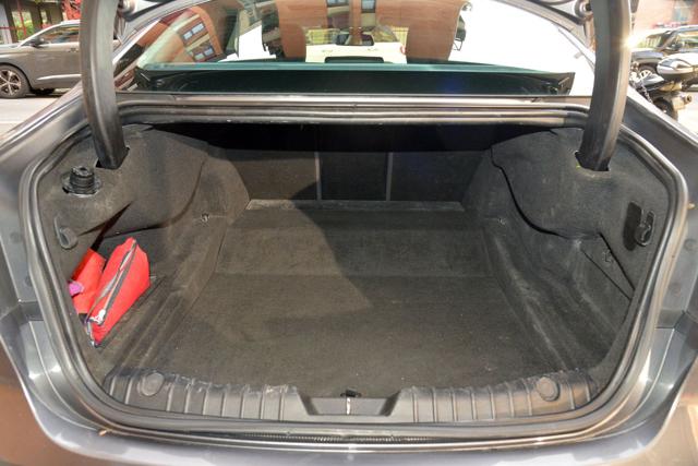 JAGUAR XF usata, con Regolazione elettrica sedili