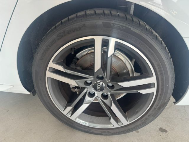 AUDI A4 usata, con Autoradio digitale