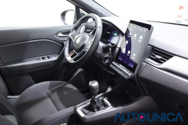 RENAULT Captur usata 41