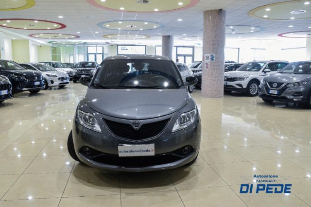 LANCIA Ypsilon usata, con Airbag