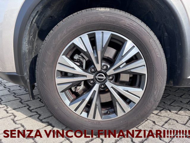 NISSAN X-Trail usata, con USB
