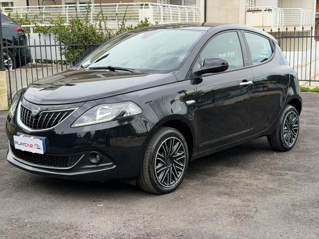 LANCIA Ypsilon usata, con Park Distance Control
