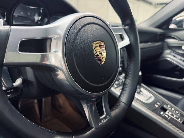 PORSCHE 911 usata, con Servosterzo