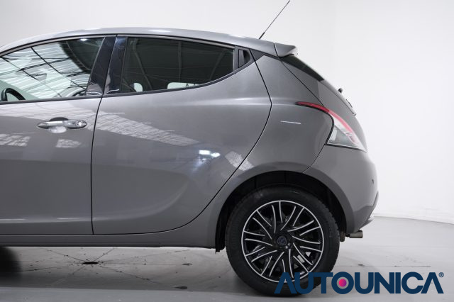 LANCIA Ypsilon usata 37