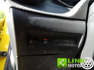 PEUGEOT 208 usata, con Volante in pelle