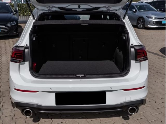 VOLKSWAGEN Golf usata, con Luci diurne LED