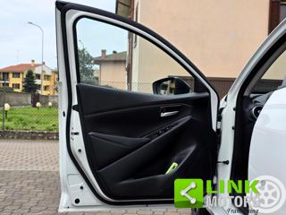 MAZDA 2 usata, con Volante multifunzione