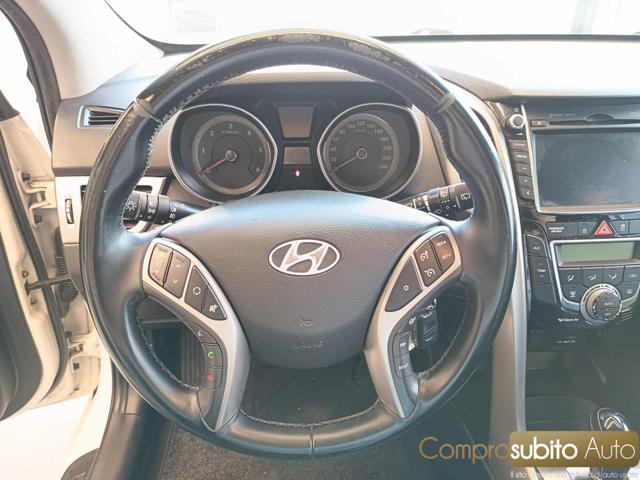 HYUNDAI i30 usata 29