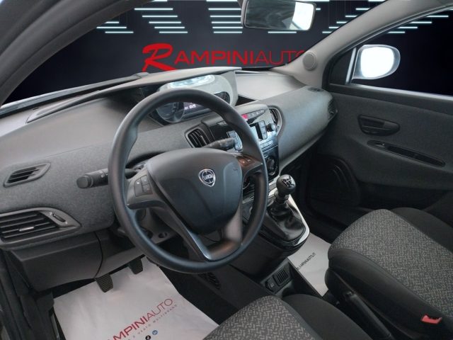 LANCIA Ypsilon usata 13