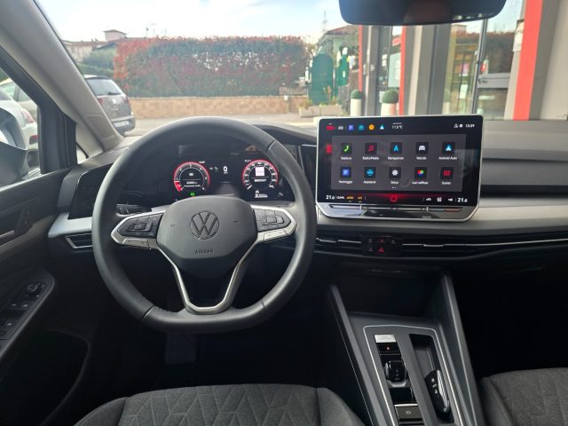 VOLKSWAGEN Golf usata, con Airbag testa