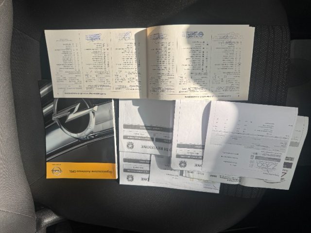 OPEL Meriva usata, con Bluetooth