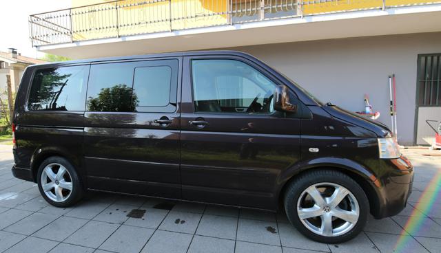 VOLKSWAGEN Multivan usata, con Park Distance Control