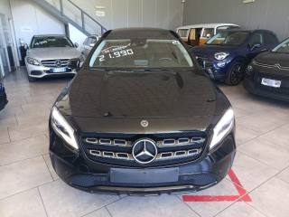 MERCEDES-BENZ GLA 200 usata, con Airbag