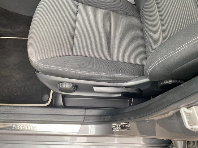 MERCEDES-BENZ B 180 usata, con Autoradio