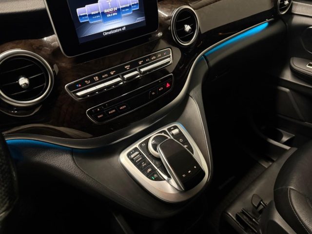 MERCEDES-BENZ V 250 usata 21