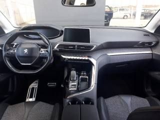PEUGEOT 3008 usata, con Autoradio