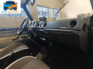 SUZUKI Samurai usata 9