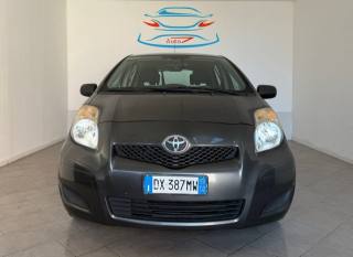 TOYOTA Yaris 1.0 5 porte Luxury pack