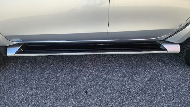 MITSUBISHI L200 usata, con Telecamera per parcheggio assistito