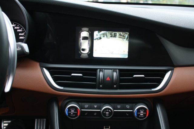 ALFA ROMEO Giulia usata, con Leve al volante