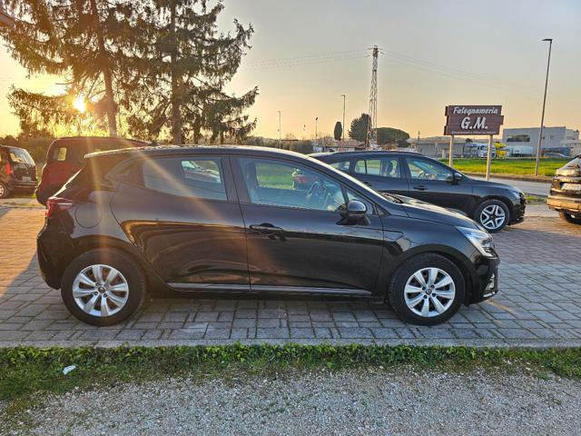 RENAULT Clio usata, con Autoradio
