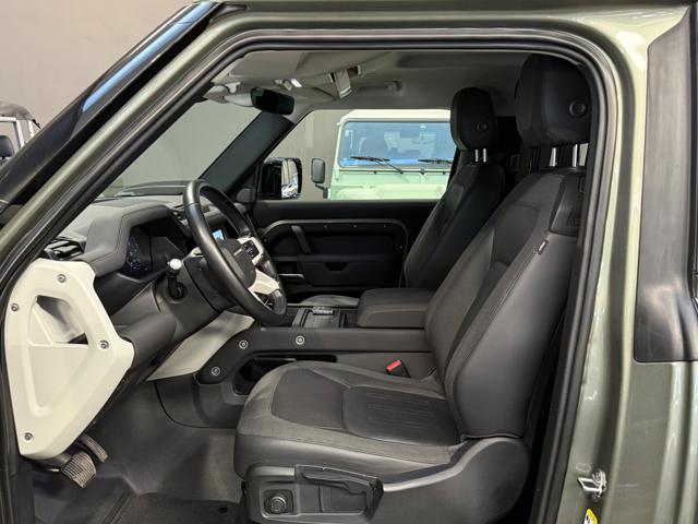 LAND ROVER Defender usata, con Autoradio