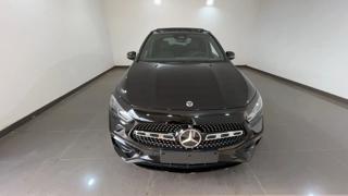 MERCEDES-BENZ GLA 200 usata, con Airbag