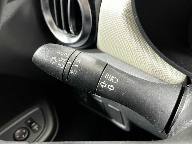 NISSAN Micra usata 23