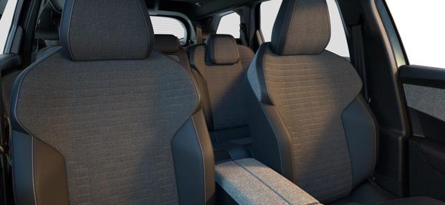 PEUGEOT 5008 usata, con Cerchi in lega