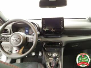 TOYOTA Yaris usata, con Servosterzo