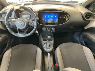 TOYOTA Aygo X usata, con Bracciolo