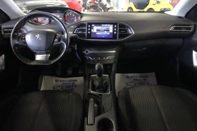 PEUGEOT 308 usata, con Controllo automatico clima