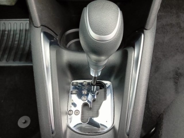 PEUGEOT 208 usata, con ESP